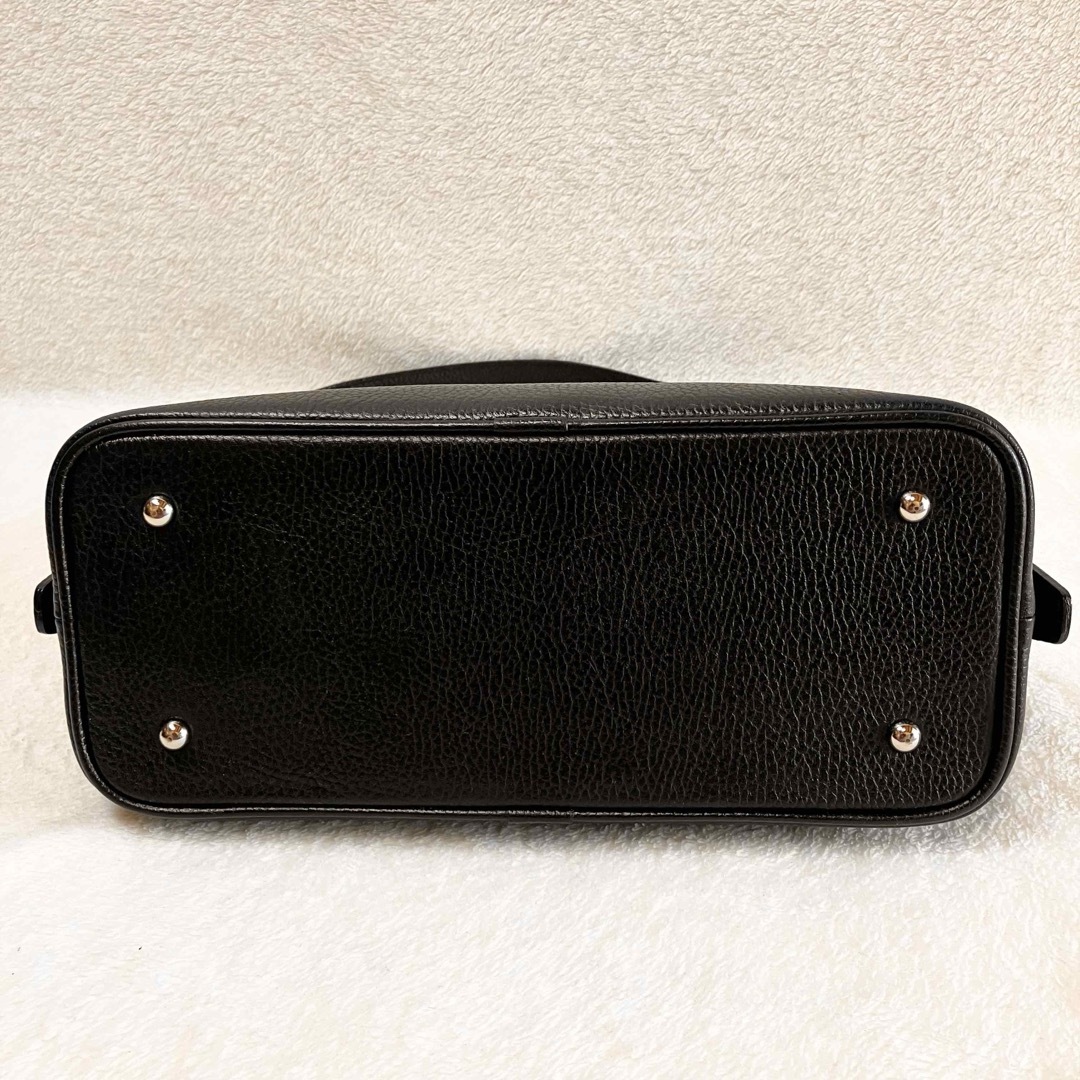 BURBERRY - BURBERRY ブラック レザー ワンショルダーバッグ BURBERRY - BURBERRY ブラック レザー ワンショルダーバッグ