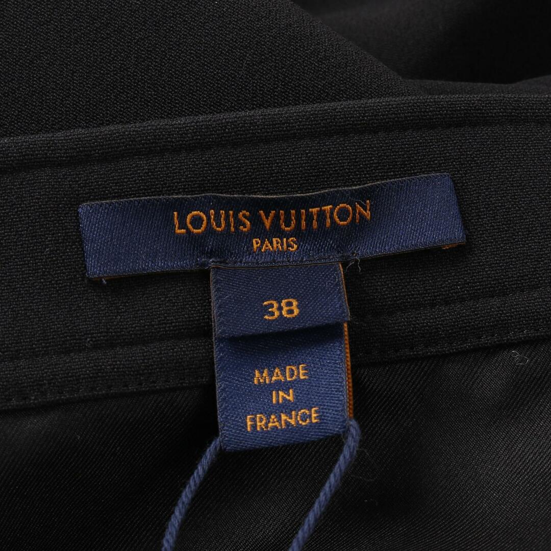 LOUIS VUITTON - ルイ・ヴィトン LVボタン スカートの通販 by LOUIS VUITTON - ルイ・ヴィトン LVボタン スカートの通販 by