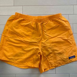 patagonia(ショートパンツ ・ オレンジ/橙色系)のフリマ patagonia(ショートパンツ ・ オレンジ/橙色系)のフリマ