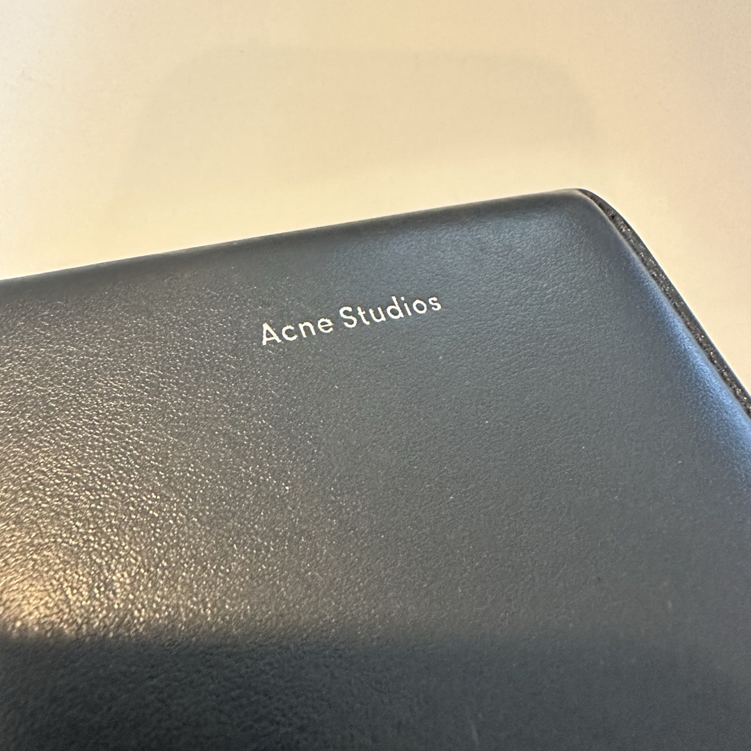Acne Studios - Acne Studios レザー製三つ折りウォレットの通販 Acne Studios - Acne Studios レザー製三つ折りウォレットの通販