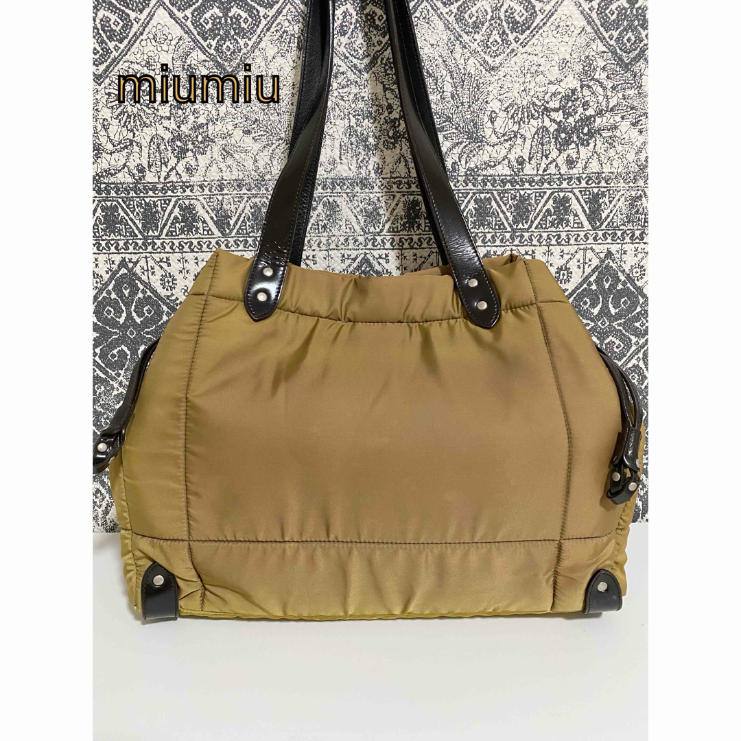 MIU MIU - 【良品】miumiu ミュウミュウ ショルダーバッグ MIU MIU - 【良品】miumiu ミュウミュウ ショルダーバッグ