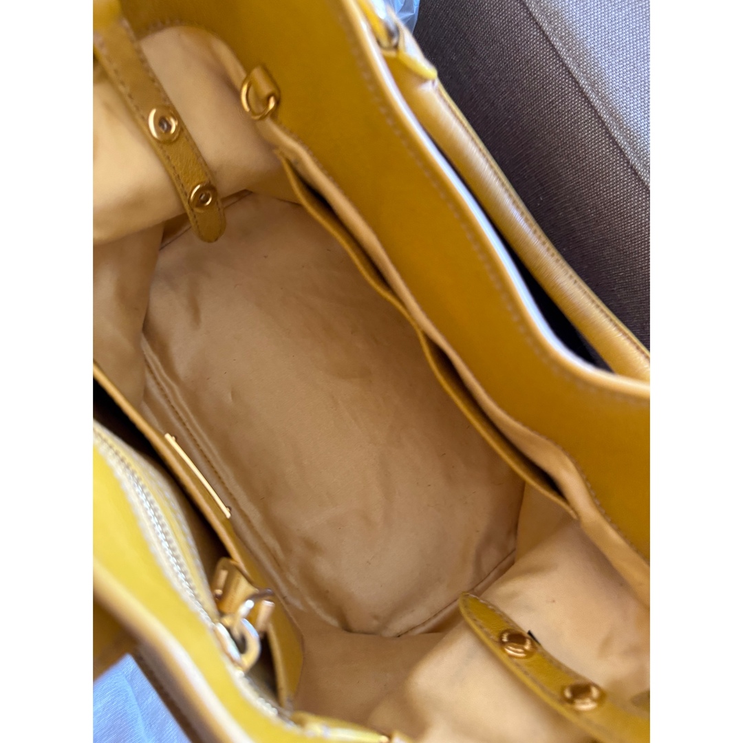MIU MIU - miumiu マドラスバッグ 黄色 ハンドバッグの通販 by MIU MIU - miumiu マドラスバッグ 黄色 ハンドバッグの通販 by