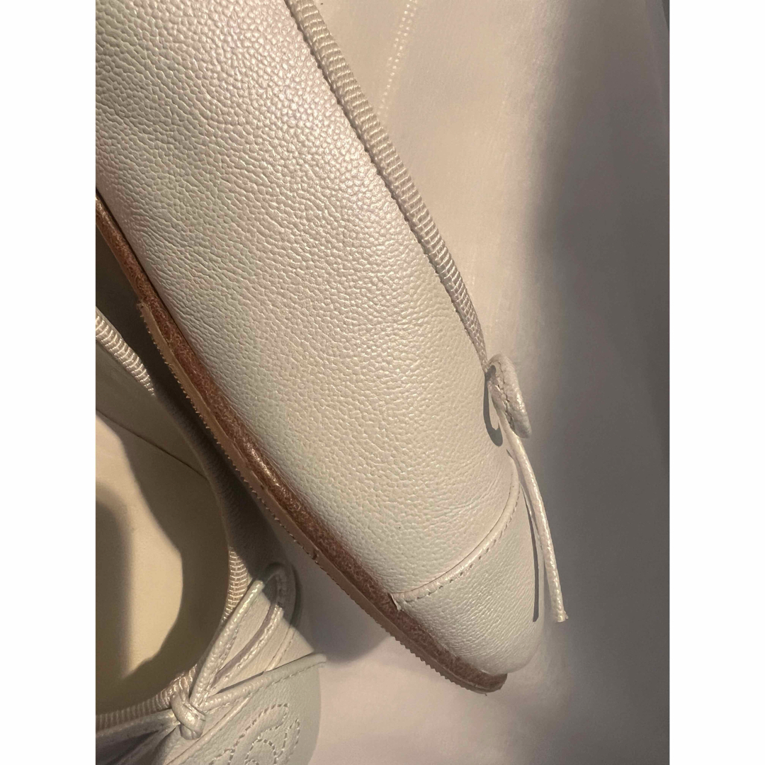 CHANEL - CHANEL♡ バレリーナ フラット シューズ 37 ホワイトの CHANEL - CHANEL♡ バレリーナ フラット シューズ 37 ホワイトの