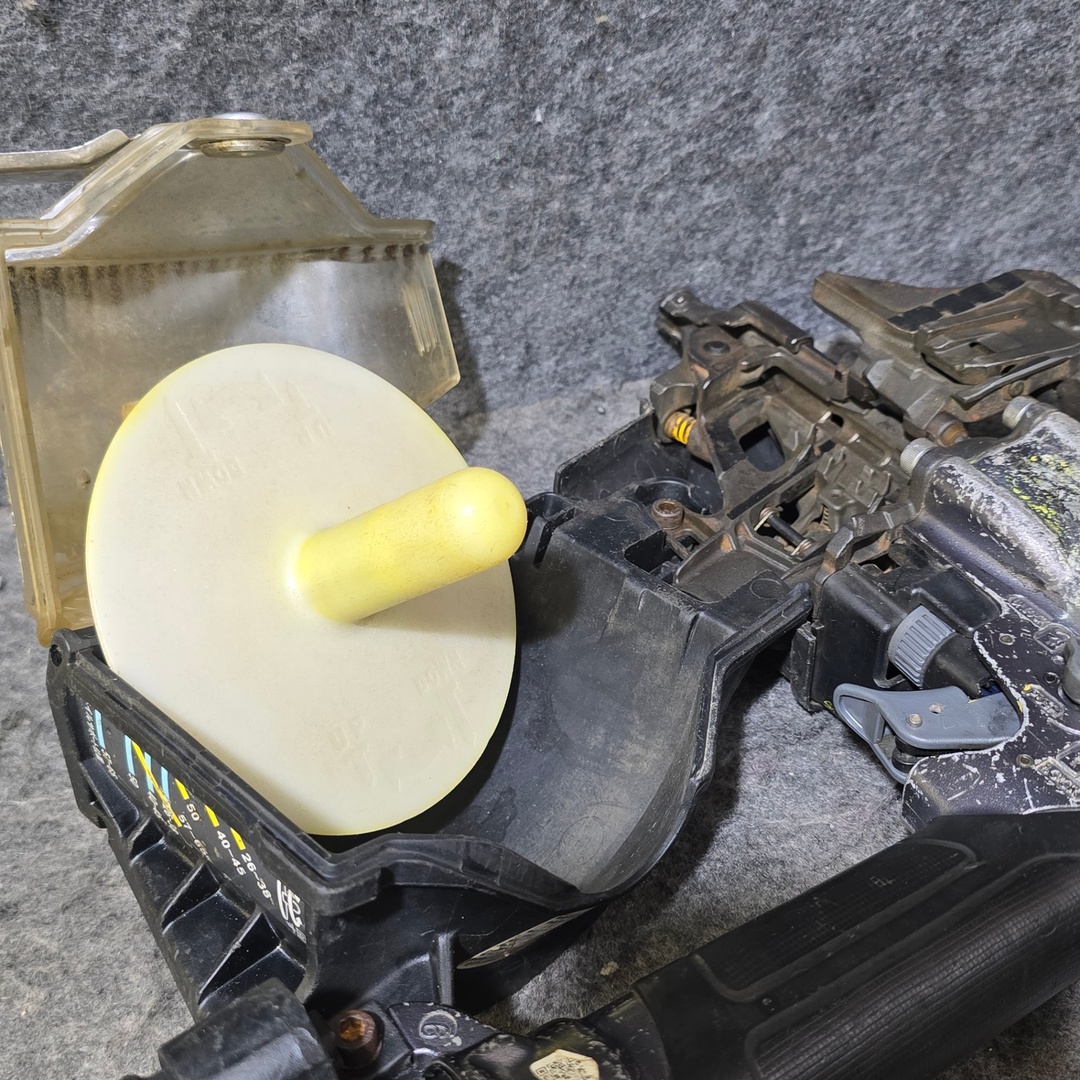 中古品】マックス MAX 高圧コイルネイラ HN-65N3(D)-G クール 中古品】マックス MAX 高圧コイルネイラ HN-65N3(D)-G クール