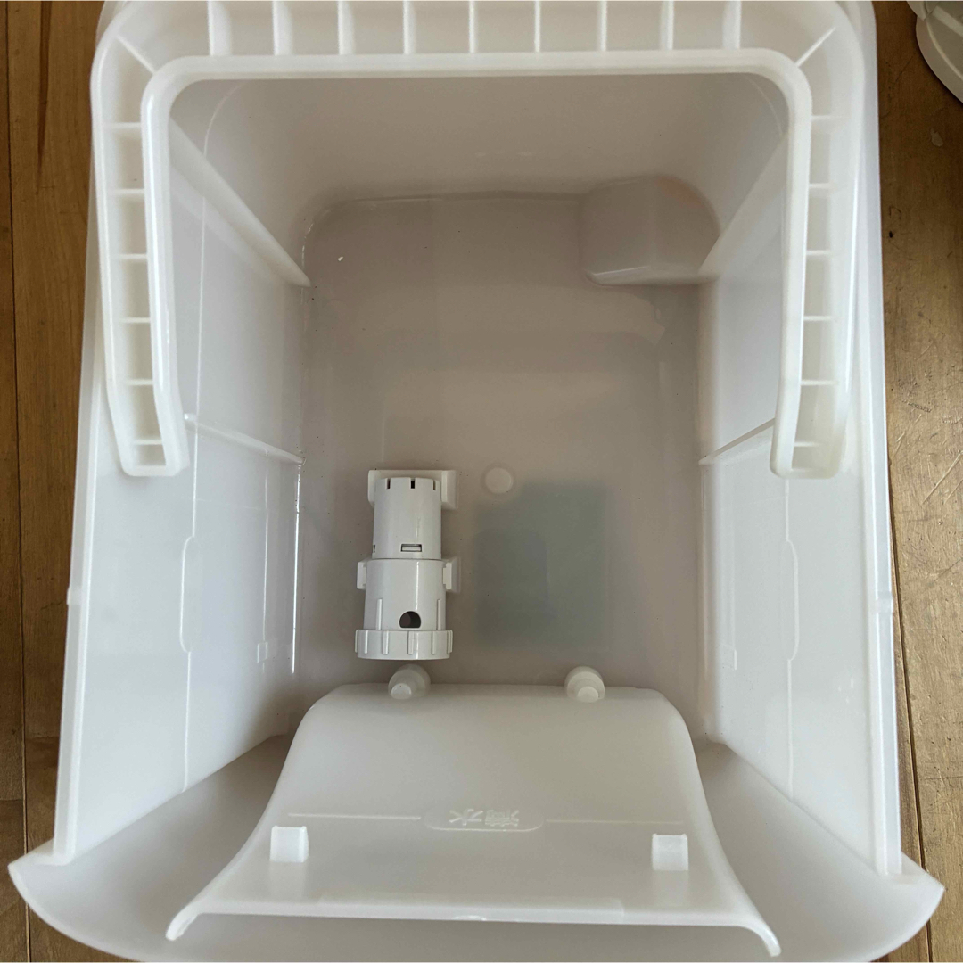 SHARP - SHARP シャープ 加熱気化式加湿機 HV-J55E7-Wの通販 by SHARP - SHARP シャープ 加熱気化式加湿機 HV-J55E7-Wの通販 by