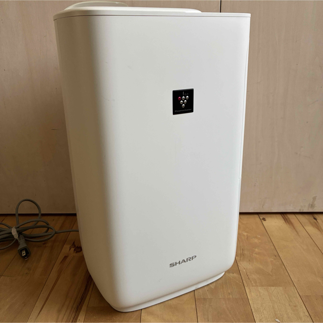 SHARP - SHARP シャープ 加熱気化式加湿機 HV-J55E7-Wの通販 by SHARP - SHARP シャープ 加熱気化式加湿機 HV-J55E7-Wの通販 by