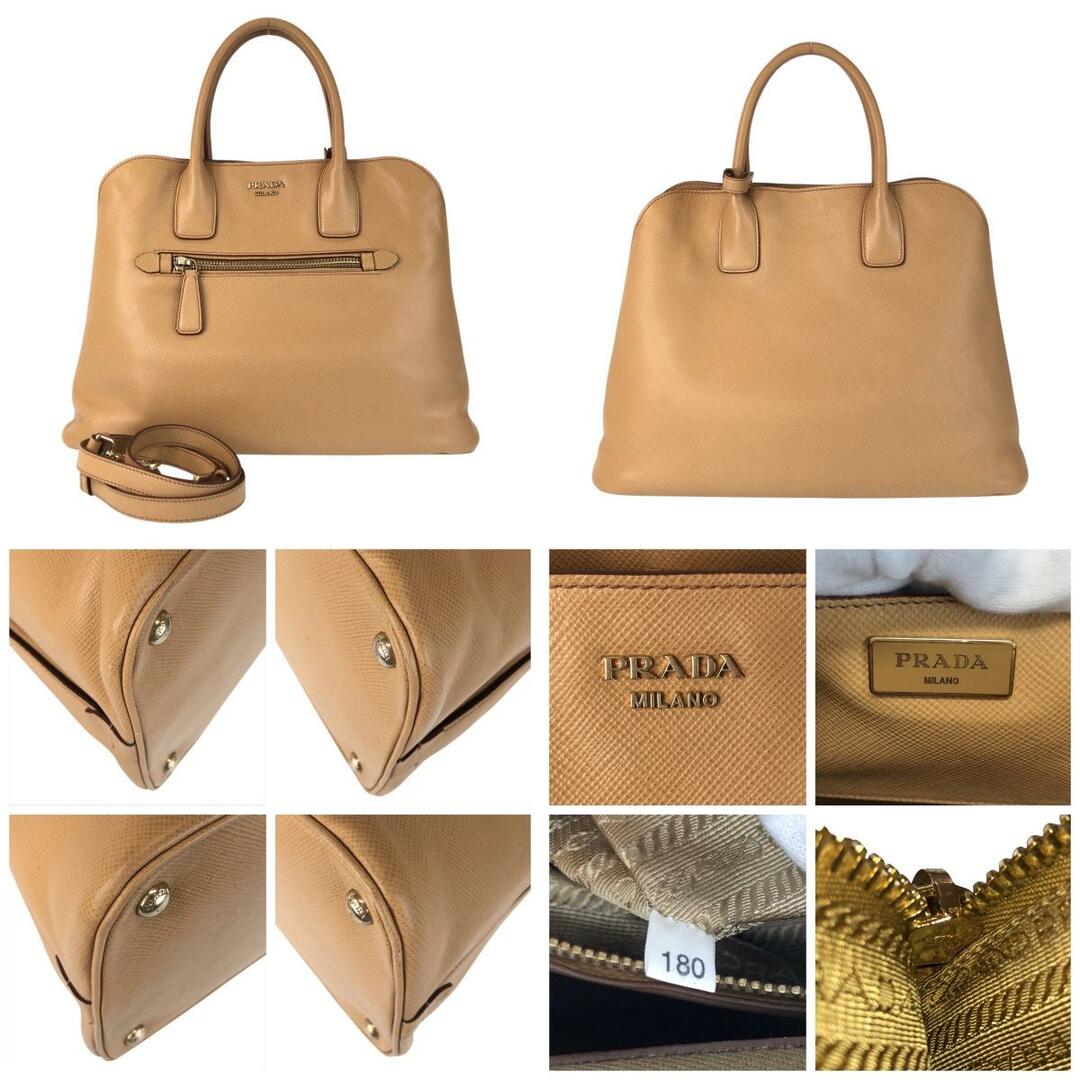 PRADA - 美品 PRADA プラダ サフィアーノ ベージュ ゴールド金具 PRADA - 美品 PRADA プラダ サフィアーノ ベージュ ゴールド金具