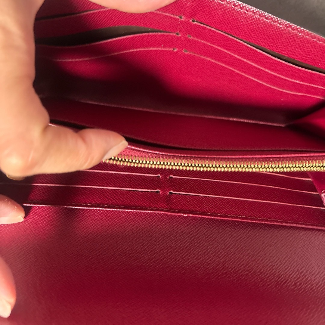 LOUIS VUITTON - ルイヴィトン ポルトフォイユ サラ フューシャ LOUIS VUITTON - ルイヴィトン ポルトフォイユ サラ フューシャ
