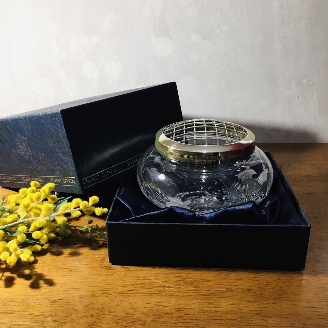 【廃盤】英国製 STUART スチュワートクリスタル ローズボウル 花器 廃盤】英国製 STUART スチュワートクリスタル ローズボウル 花器