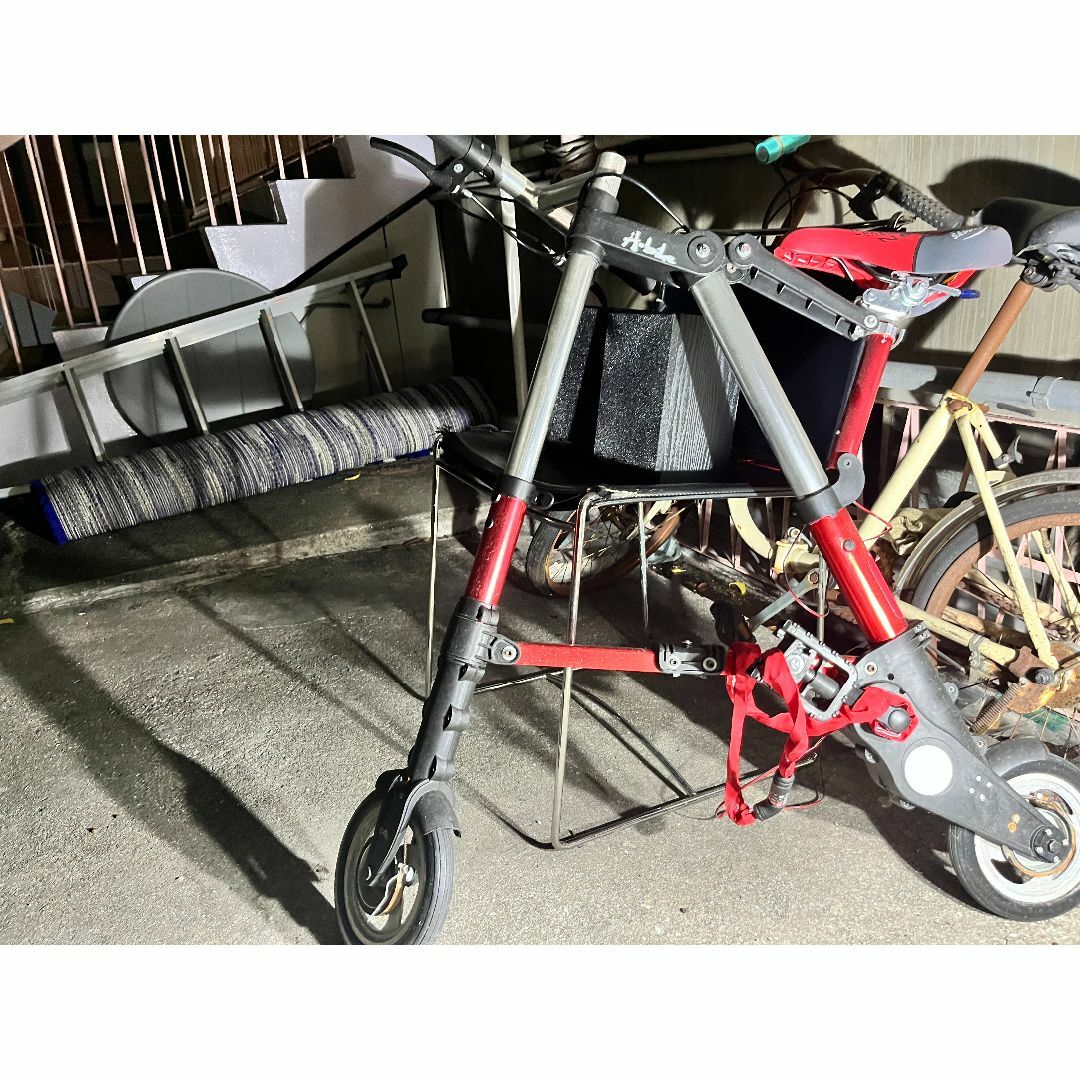 A BIKE 折りたたみ自転車 超小型の通販 by tuemire's shop|ラクマ A BIKE 折りたたみ自転車 超小型の通販 by tuemire's shop|ラクマ