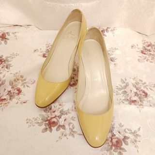 Christian Louboutin(ハイヒール/パンプス ・ ベージュ系)の Christian Louboutin(ハイヒール/パンプス ・ ベージュ系)の