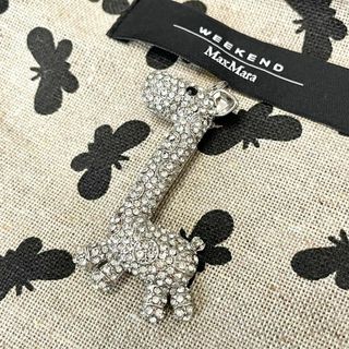 Max Mara(ブローチ/コサージュ)のフリマアイテム一覧 Max Mara(ブローチ/コサージュ)のフリマアイテム一覧