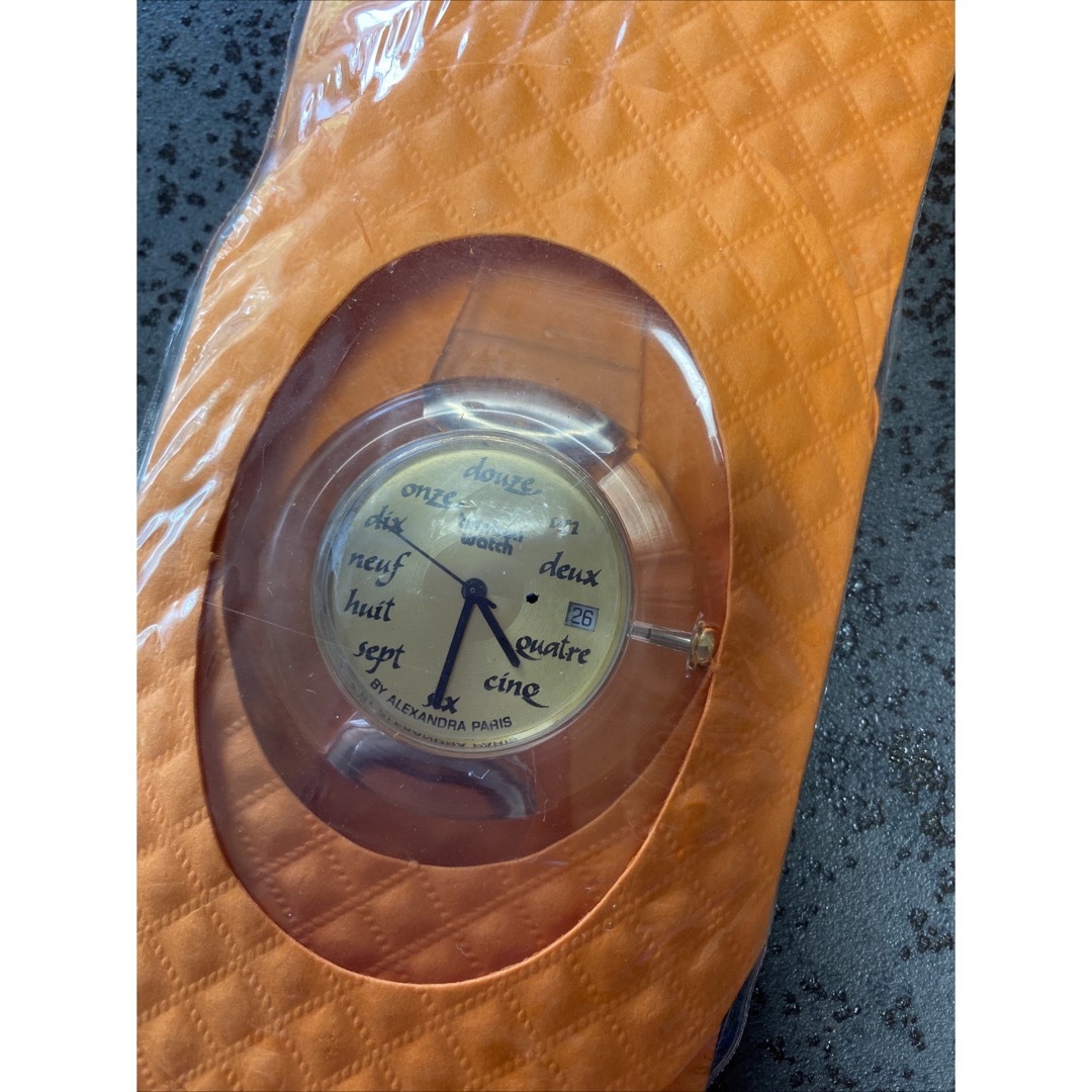 未開封・未使用】bonbon watch 腕時計 文字盤ゴールドの通販 by 未開封・未使用】bonbon watch 腕時計 文字盤ゴールドの通販 by
