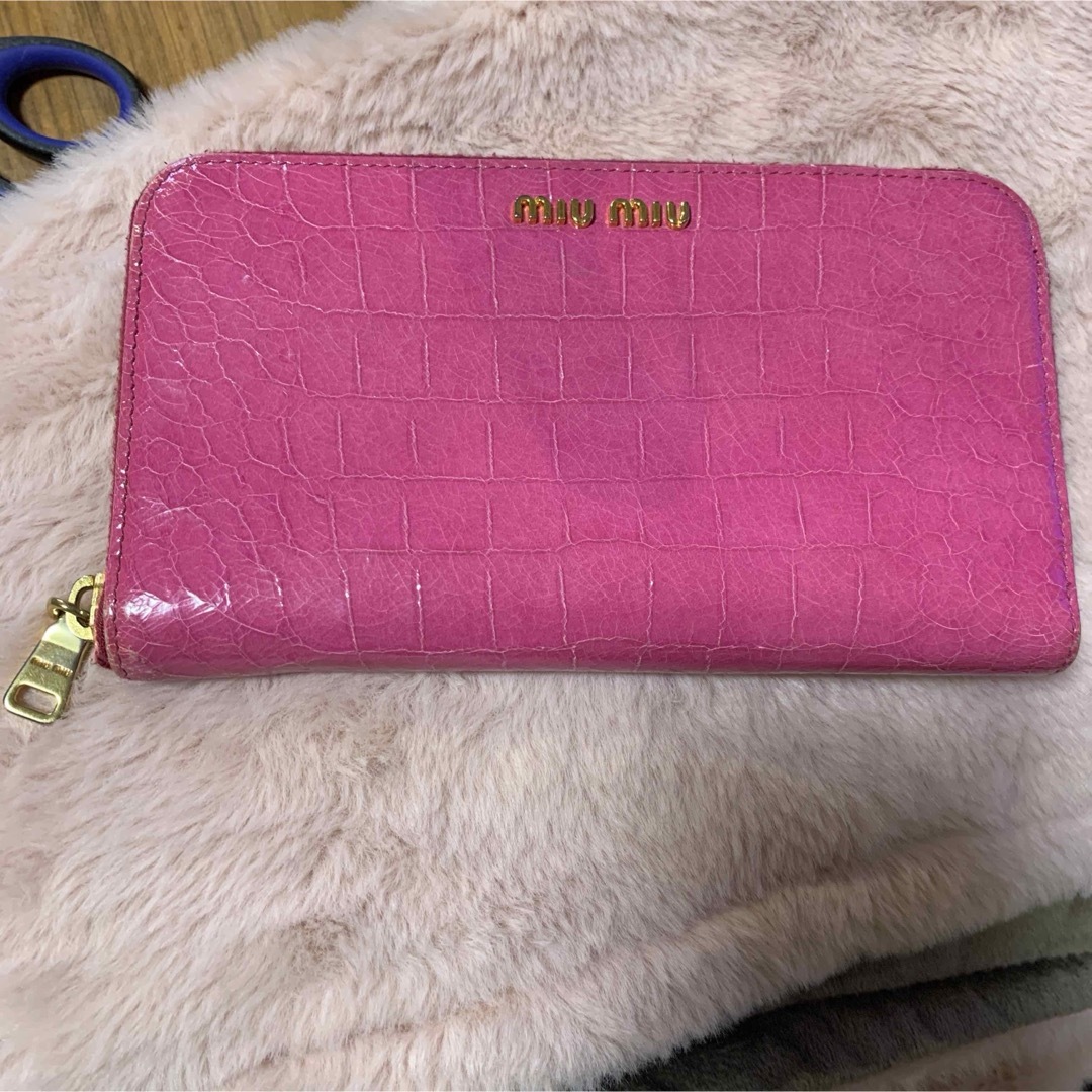 MIU MIU - miumiu ミュウミュウ クロコ型押し ピンク長財布 美品 MIU MIU - miumiu ミュウミュウ クロコ型押し ピンク長財布 美品