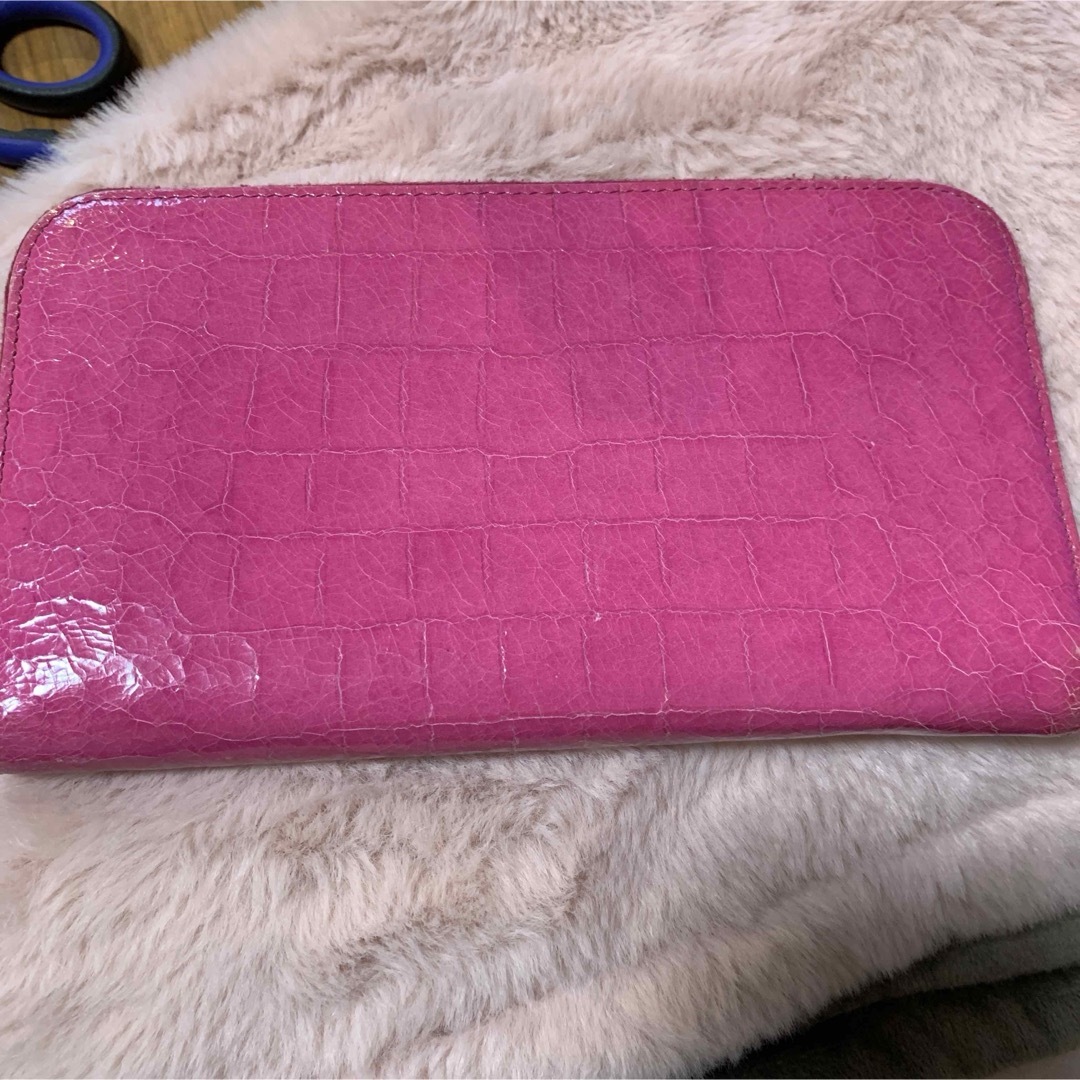 MIU MIU - miumiu ミュウミュウ クロコ型押し ピンク長財布 美品 MIU MIU - miumiu ミュウミュウ クロコ型押し ピンク長財布 美品