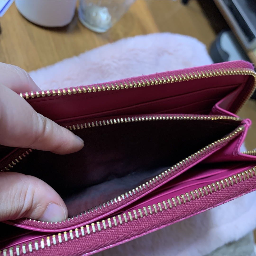 MIU MIU - miumiu ミュウミュウ クロコ型押し ピンク長財布 美品 MIU MIU - miumiu ミュウミュウ クロコ型押し ピンク長財布 美品