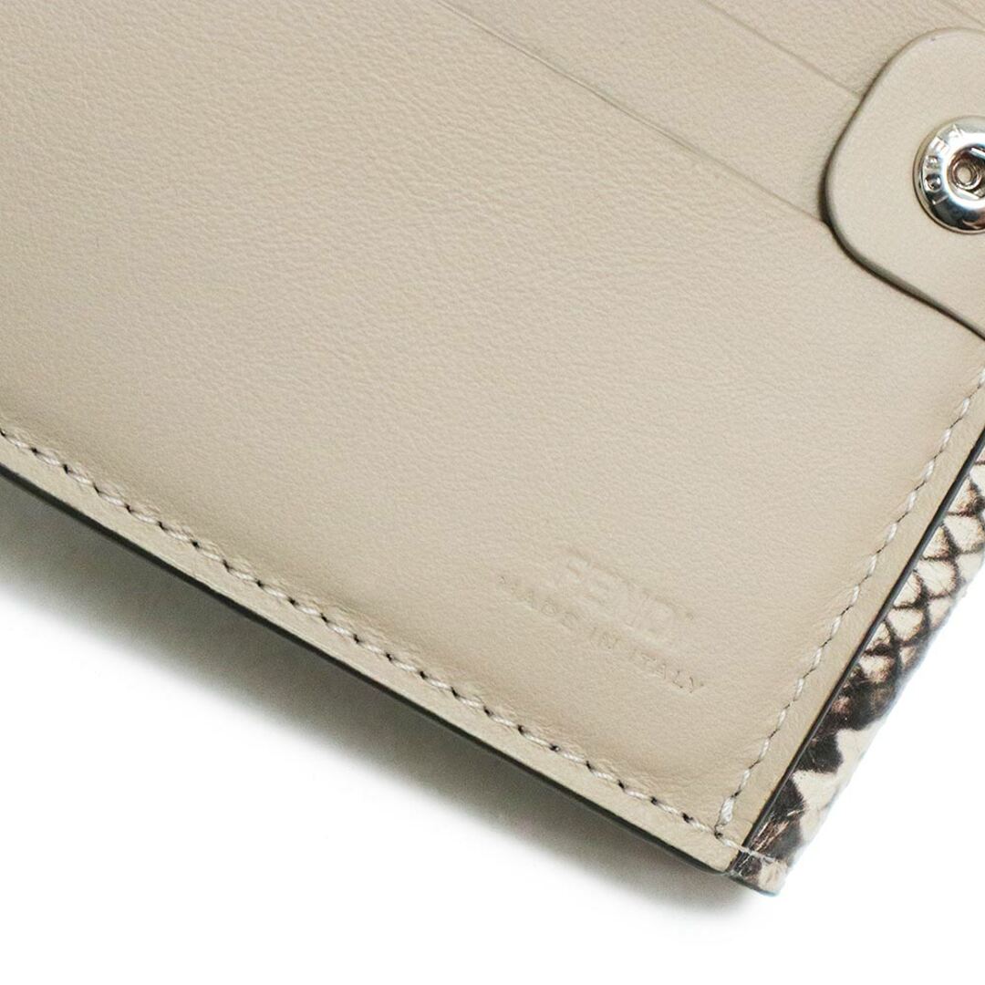 FENDI - フェンディ ピーカブー セレリア 二つ折り財布 パイソン FENDI - フェンディ ピーカブー セレリア 二つ折り財布 パイソン