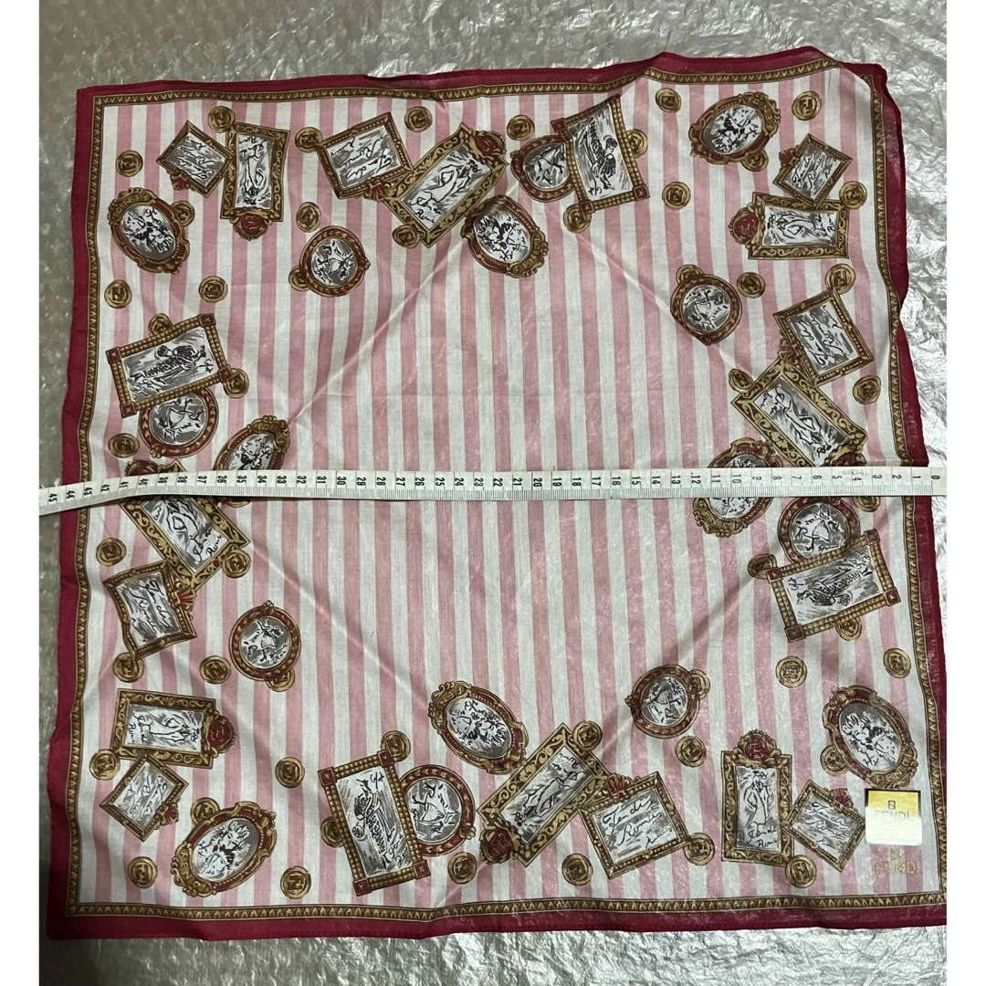 FENDI - フェンディハンカチ3枚 アート チェーン リボン ズッカ FENDI - フェンディハンカチ3枚 アート チェーン リボン ズッカ