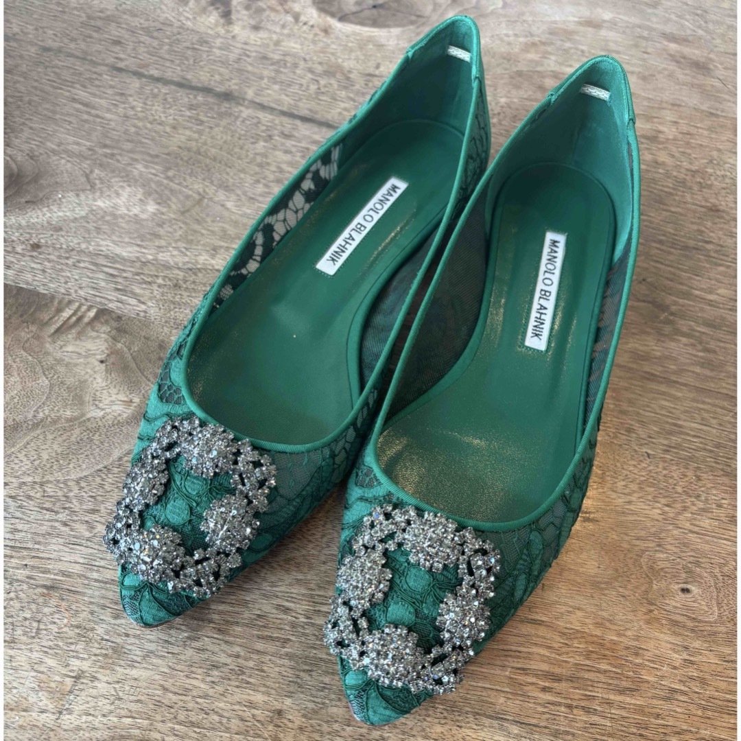 MANOLO BLAHNIK - マノロブラニク ハンギシ レース グリーンの MANOLO BLAHNIK - マノロブラニク ハンギシ レース グリーンの
