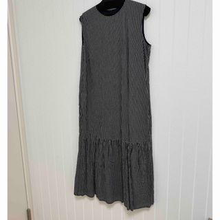 ニジュウサンク(23区)の23区　リゾートワンピース　サイズ40  一度着用美品(ロングワンピース/マキシワンピース)