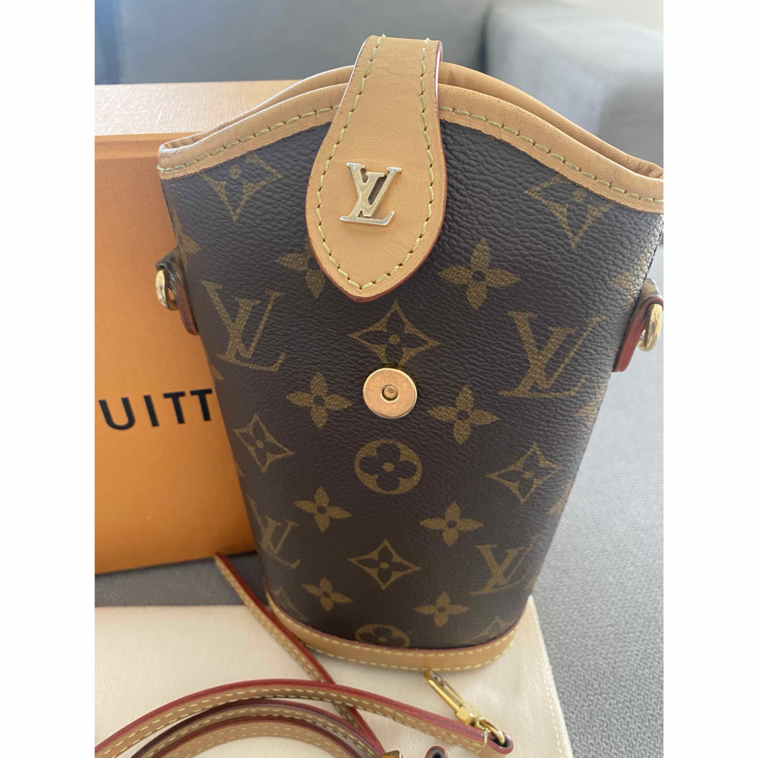 LOUIS VUITTON - ルイヴィトン フォールド・ミー ポーチ LOUIS VUITTON - ルイヴィトン フォールド・ミー ポーチ