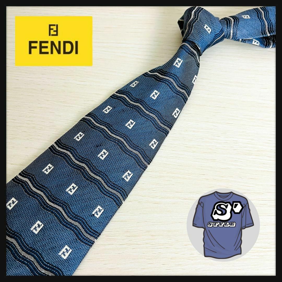 FENDI - 【即完売モデル】フェンディ☆ストライプネクタイ FENDI - 【即完売モデル】フェンディ☆ストライプネクタイ