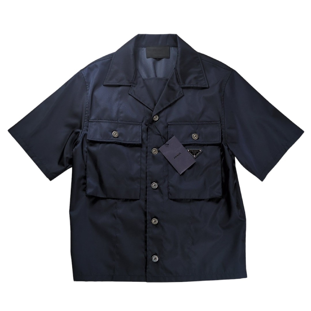 PRADA - 【新品】PRADA 2022年モデル リナイロン カーゴシャツの PRADA - 【新品】PRADA 2022年モデル リナイロン カーゴシャツの