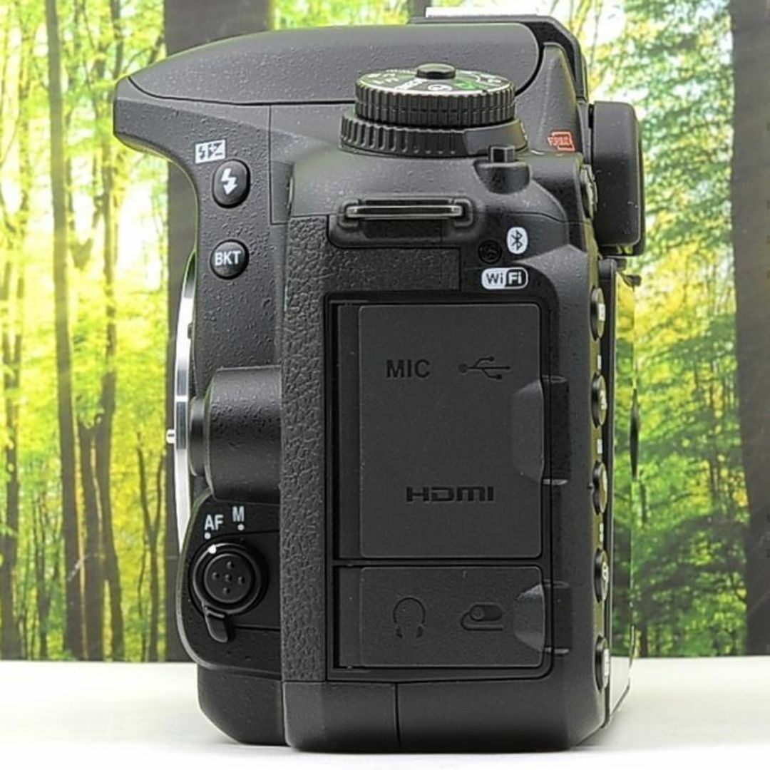 Nikon - ショット数888枚!グランプリ機種☆WiFi機能つき Nikon - ショット数888枚!グランプリ機種☆WiFi機能つき
