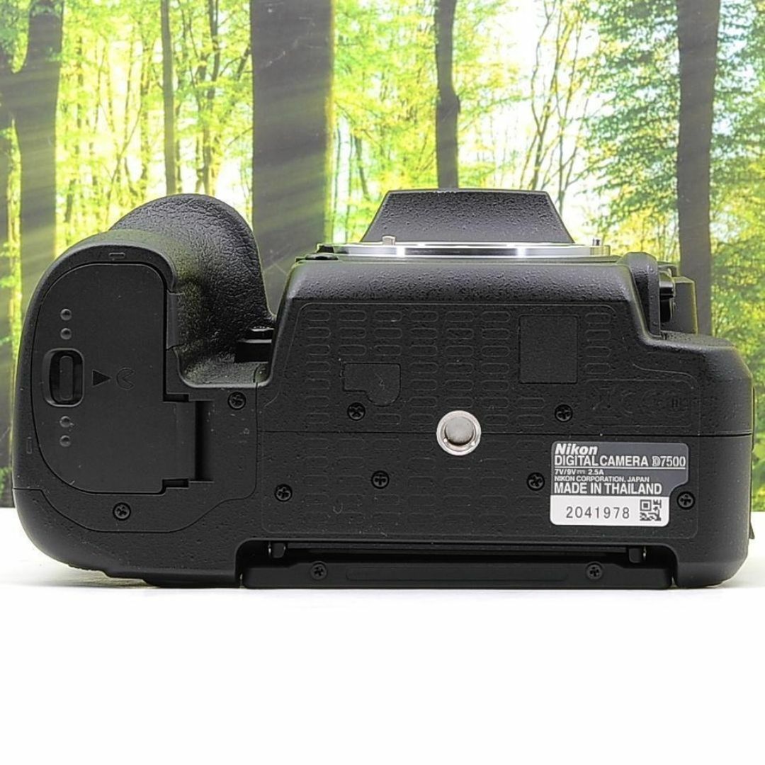 Nikon - ショット数888枚!グランプリ機種☆WiFi機能つき Nikon - ショット数888枚!グランプリ機種☆WiFi機能つき