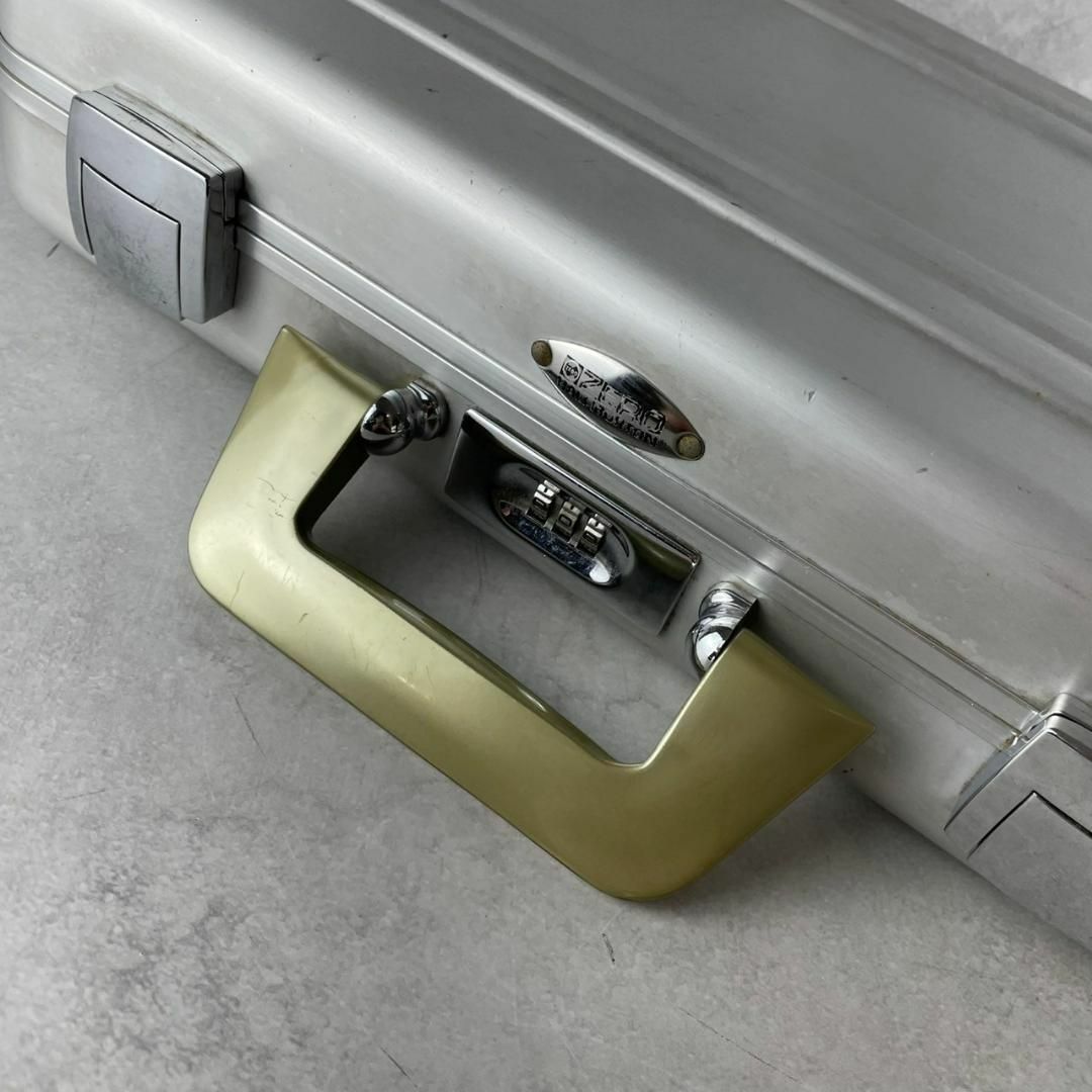 ZERO HALLIBURTON - 【良品】ゼロハリバートン アタッシュケース ZERO HALLIBURTON - 【良品】ゼロハリバートン アタッシュケース