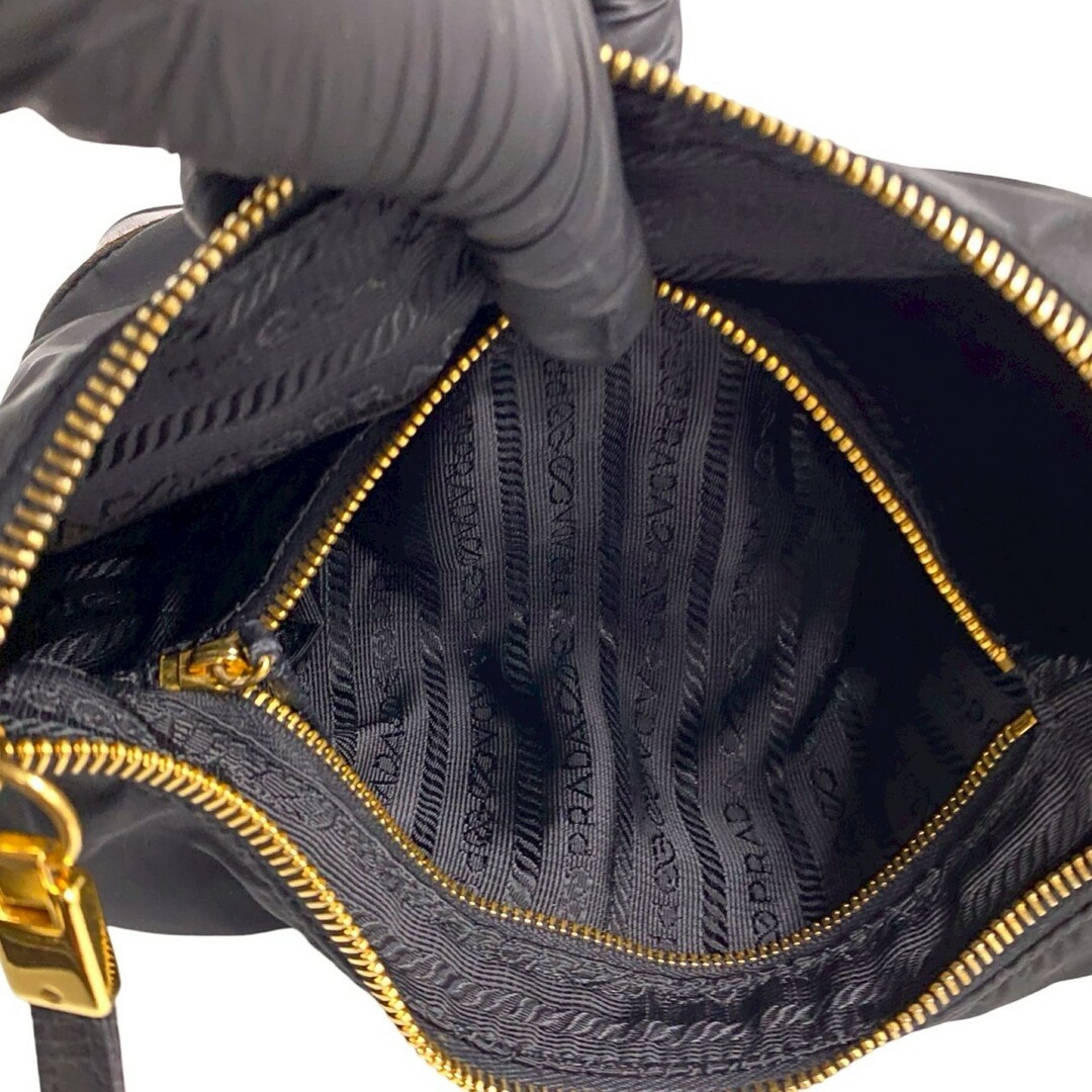 PRADA - 極 美品 希少品 PRADA プラダ 三角ロゴ 金具 ナイロン PRADA - 極 美品 希少品 PRADA プラダ 三角ロゴ 金具 ナイロン