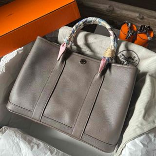 HERMES - 人気色✦HERMES エルメス ドーヴィル PM RED トート HERMES - 人気色✦HERMES エルメス ドーヴィル PM RED トート