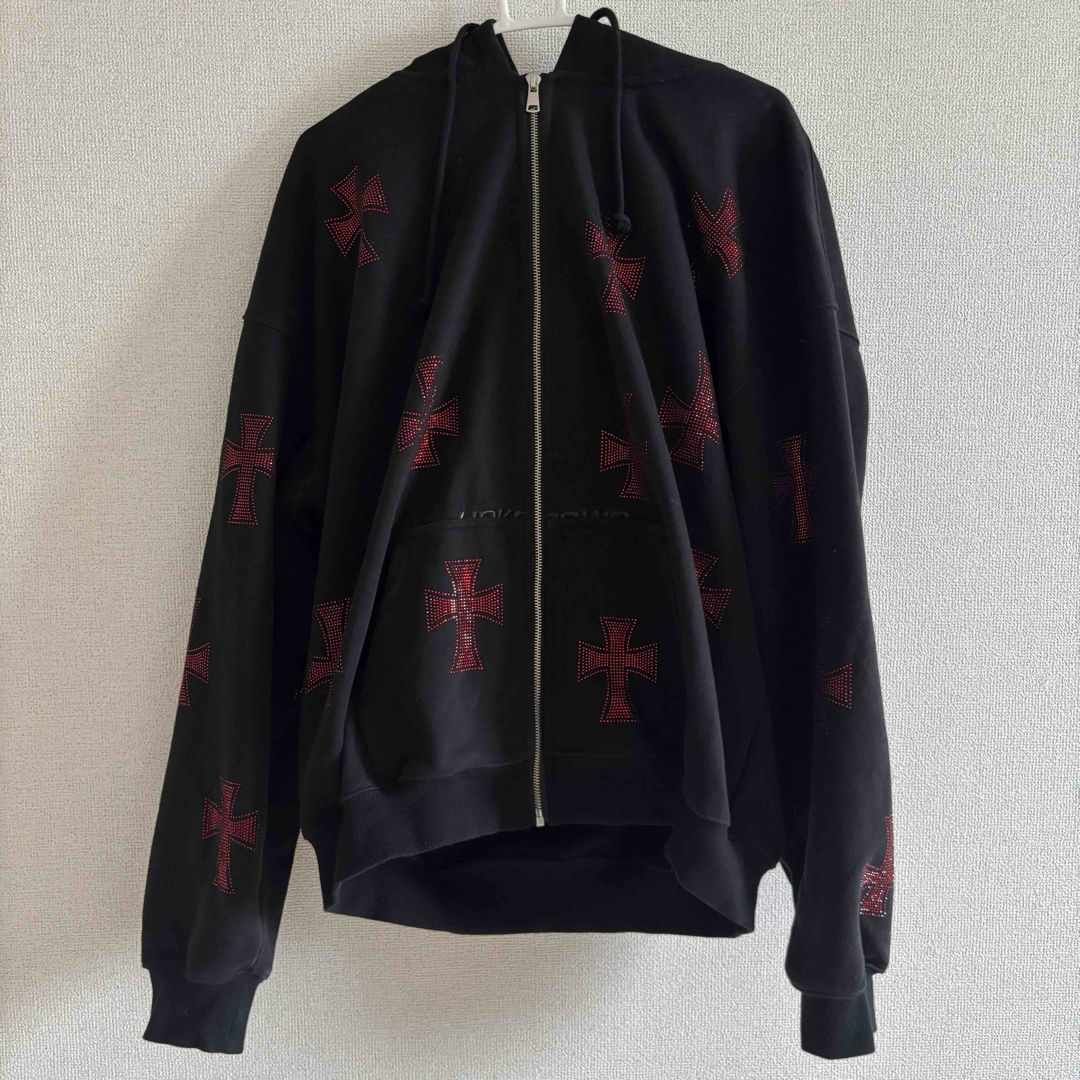 unknown London 十字架 パーカーの通販 by m's shop|ラクマ unknown London 十字架 パーカーの通販 by m's shop|ラクマ