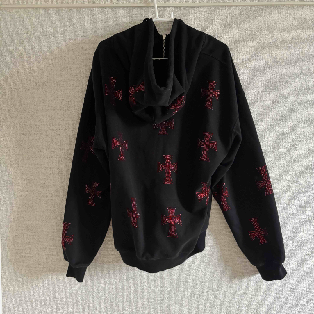 unknown London 十字架 パーカーの通販 by m's shop|ラクマ unknown London 十字架 パーカーの通販 by m's shop|ラクマ