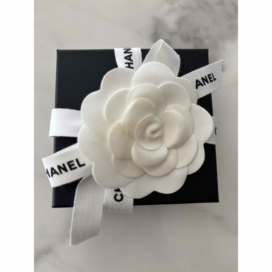 CHANEL - シャネルシュシュCCココマークヘヤゴムの通販 by love CHANEL - シャネルシュシュCCココマークヘヤゴムの通販 by love