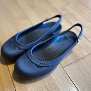 crocs(サンダル ・ ブラウン/茶色系)のフリマアイテム一覧 crocs(サンダル ・ ブラウン/茶色系)のフリマアイテム一覧