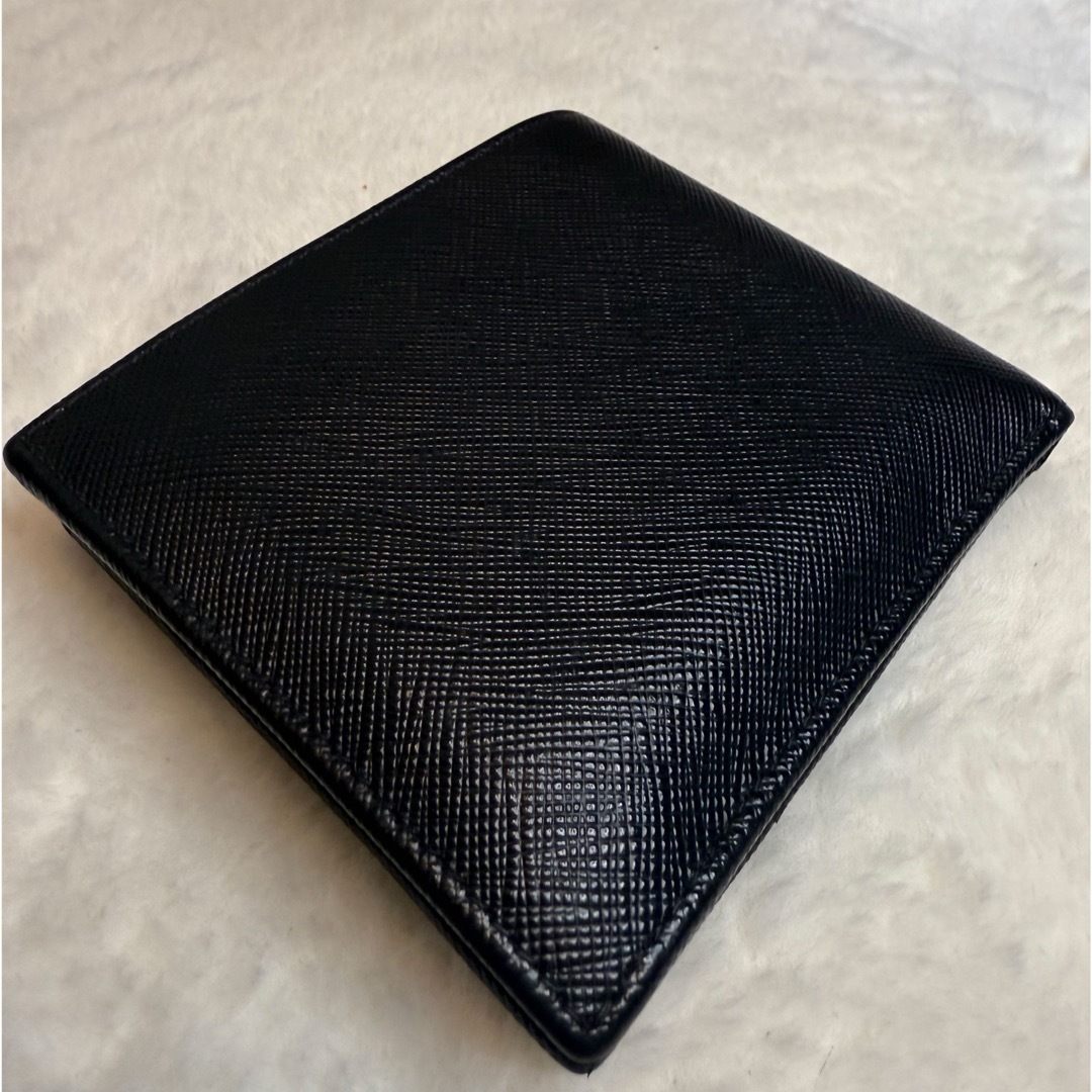 PRADA - 【極美品】PRADA 2つ折り財布 サフィアーノレザー PRADA - 【極美品】PRADA 2つ折り財布 サフィアーノレザー