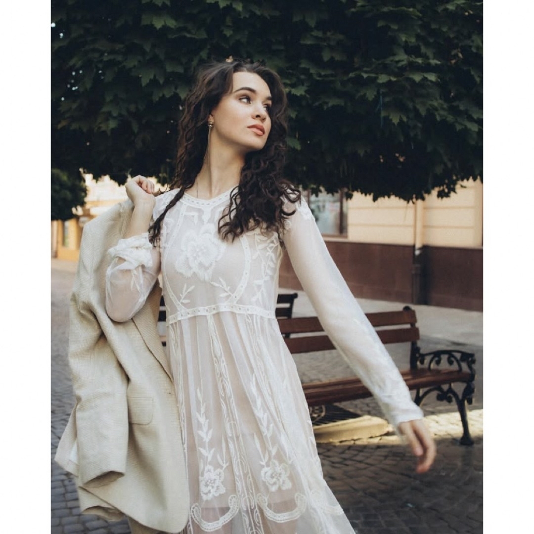 ZARA - ZARA オフホワイト アイボリー レース 美品 ロング ZARA - ZARA オフホワイト アイボリー レース 美品 ロング