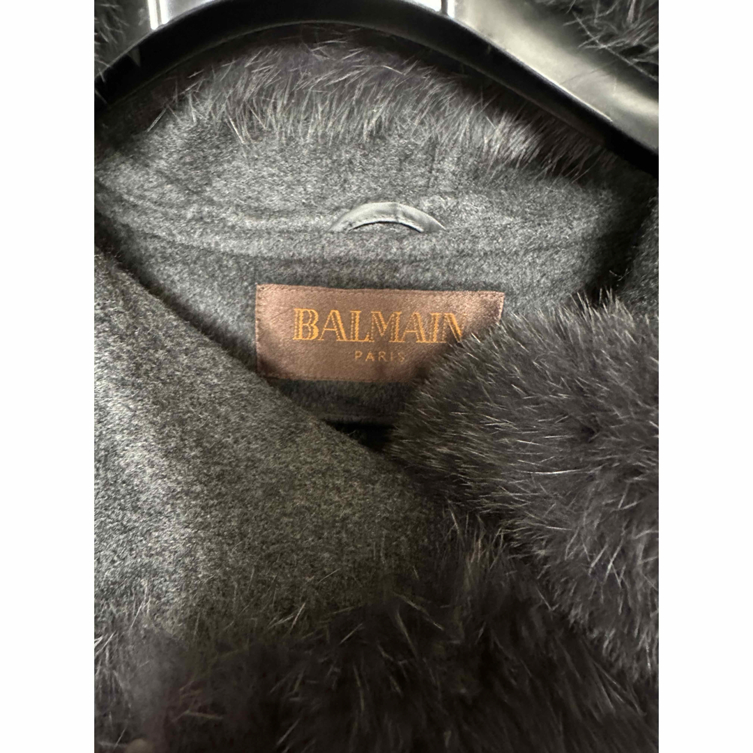 BALMAIN - カシミヤ ケープ BALMAIN フォックスファー ポンチョ BALMAIN - カシミヤ ケープ BALMAIN フォックスファー ポンチョ