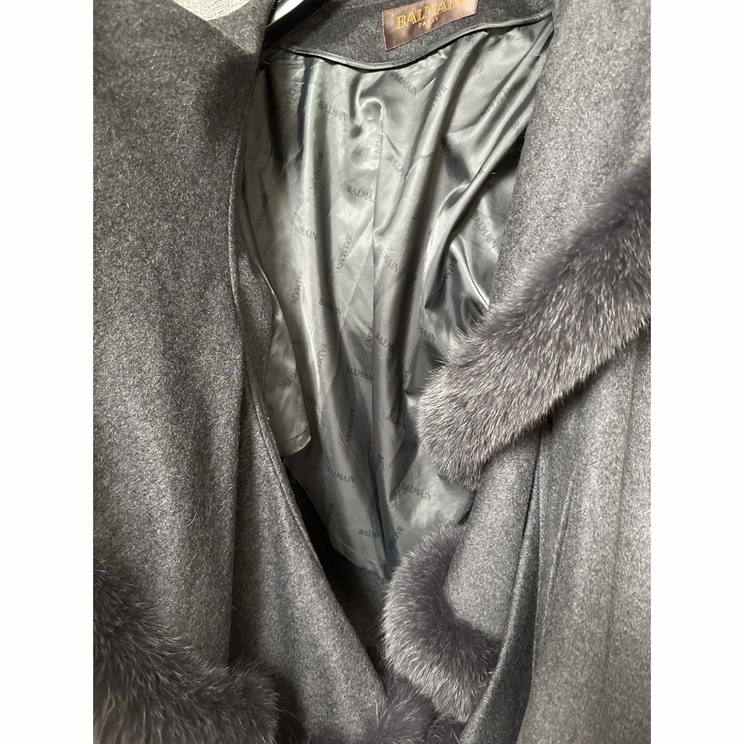 BALMAIN - カシミヤ ケープ BALMAIN フォックスファー ポンチョ BALMAIN - カシミヤ ケープ BALMAIN フォックスファー ポンチョ