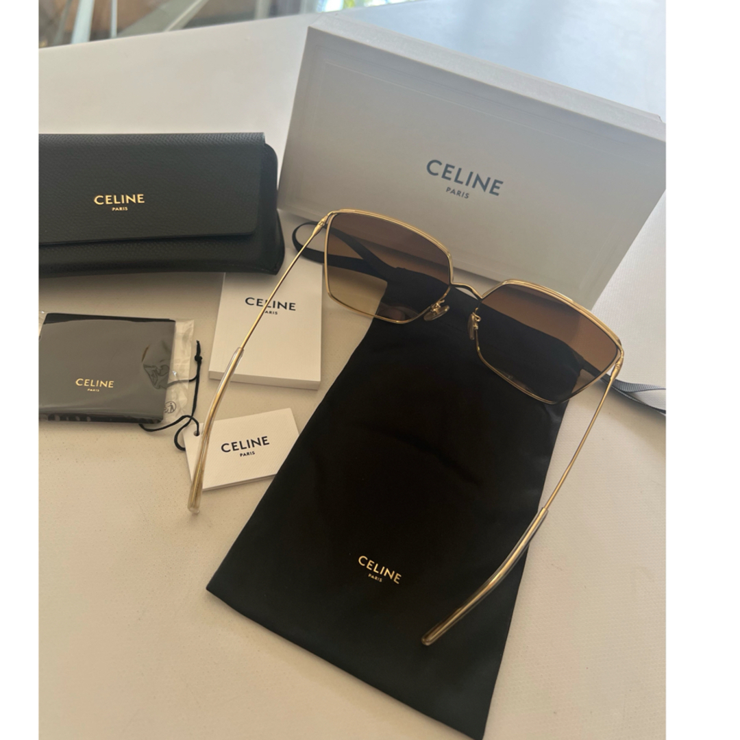 CELINE - 新品未使用 CELINE ブラウン スクエア サングラスの CELINE - 新品未使用 CELINE ブラウン スクエア サングラスの