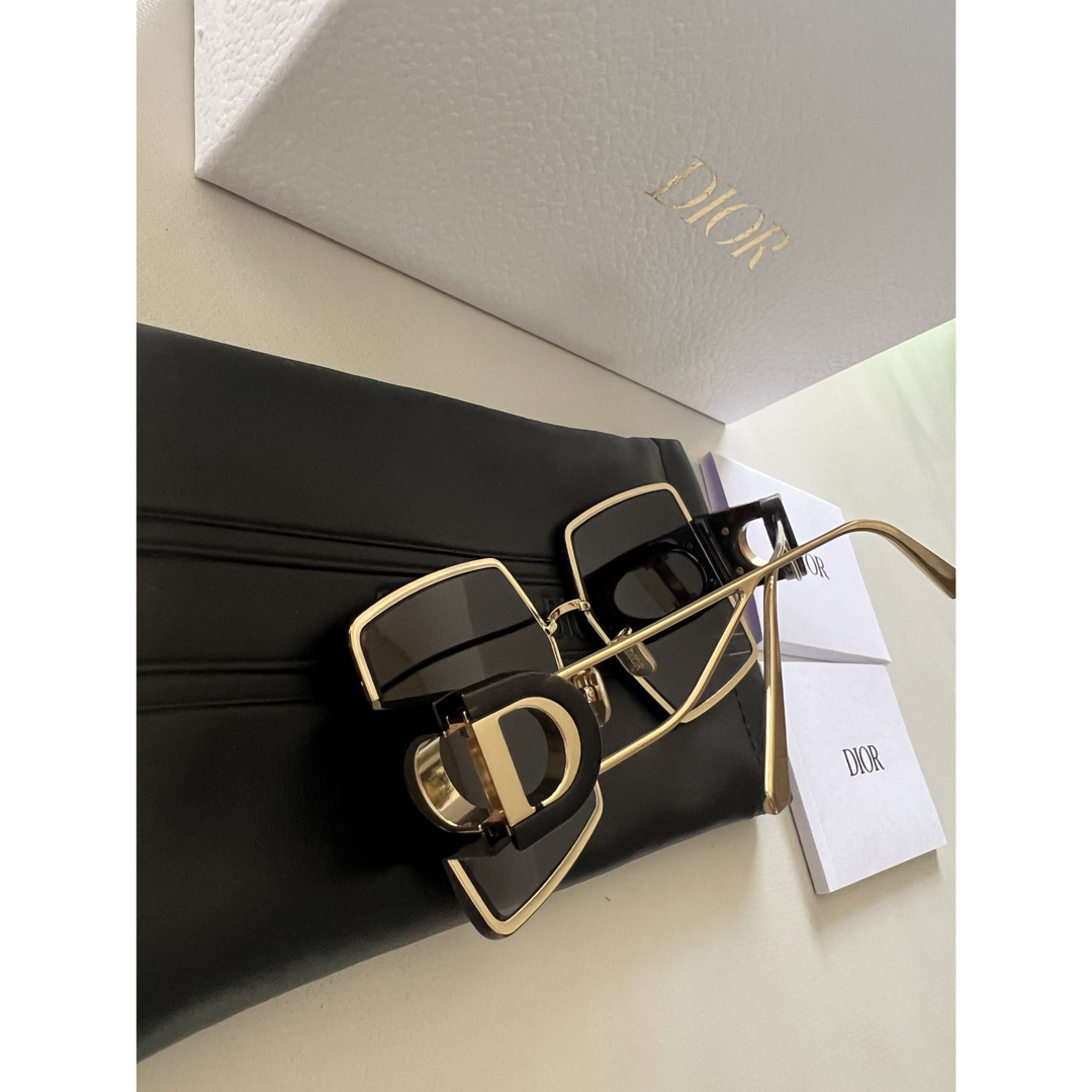 Christian Dior - 新品未使用 DIOR 30Montaigne サングラスの Christian Dior - 新品未使用 DIOR 30Montaigne サングラスの