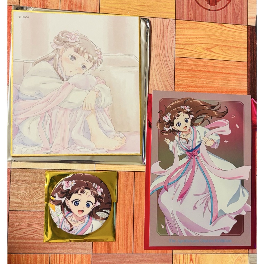 薬屋のひとりごと展 ミニ色紙 メタリックポストカード グリッター缶バッジ 里樹妃 エンタメ/ホビーのアニメグッズ(カード)の商品写真