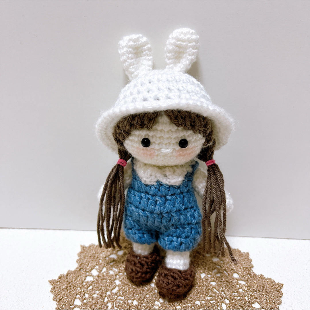 ハンドメイド】あみぐるみ 女の子 着せ替え うさ耳帽子の通販 by ハンドメイド】あみぐるみ 女の子 着せ替え うさ耳帽子の通販 by