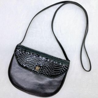 GIVENCHY(ショルダーバッグ)のフリマアイテム一覧 GIVENCHY(ショルダーバッグ)のフリマアイテム一覧