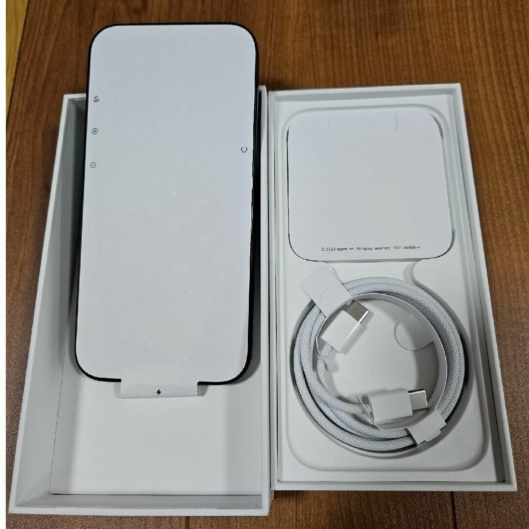 Apple - 新品 本体 iPhone15 128gb ブラック 黒の通販 by Tiina Apple - 新品 本体 iPhone15 128gb ブラック 黒の通販 by Tiina