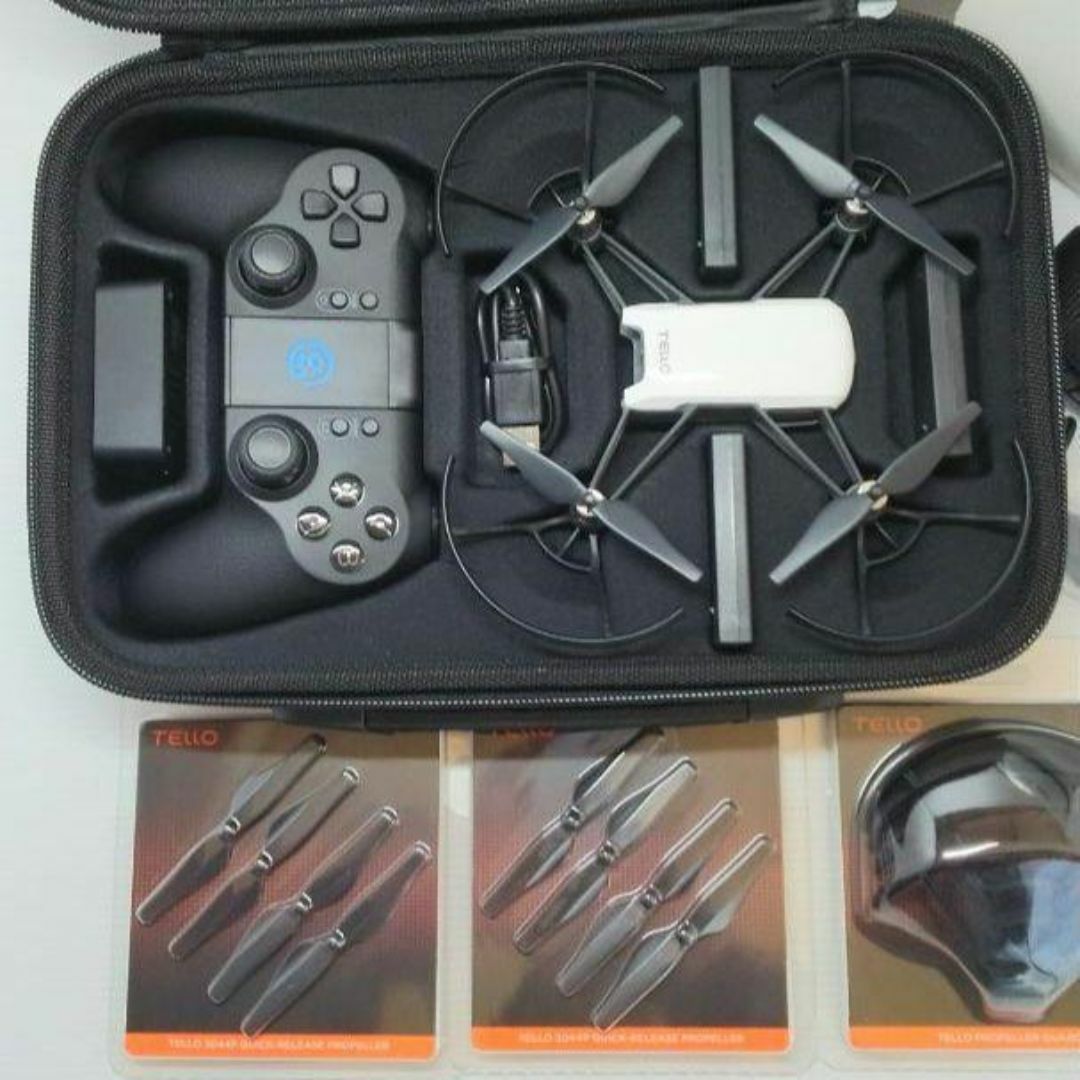 ドローン DJI Tello +VRゴール フルセット(予備パーツ付き)の ドローン DJI Tello +VRゴール フルセット(予備パーツ付き)の