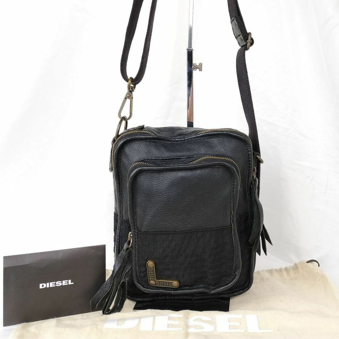 DIESEL - Y2K感漂う洗練デザイン✨ DIESEL ショルダーバッグ DIESEL - Y2K感漂う洗練デザイン✨ DIESEL ショルダーバッグ