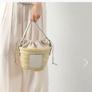 LOEWE(かごバッグ/ストローバッグ)のフリマアイテム一覧 LOEWE(かごバッグ/ストローバッグ)のフリマアイテム一覧