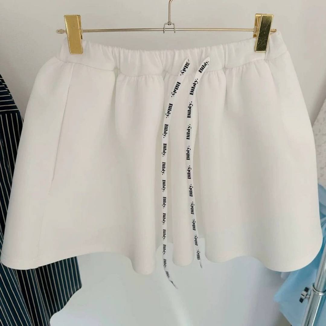 Bibiy NELLY MINI SKIRTの通販 by にゃん|ラクマ Bibiy NELLY MINI SKIRTの通販 by にゃん|ラクマ